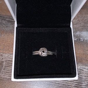 Pandora Shimmering Knot Ring
